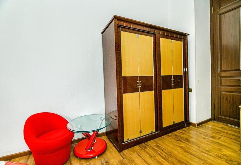 בית מלון כפרי Sera Boutique