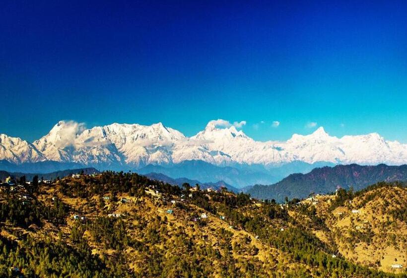 Shree Parijat Resort At Mukteshwar Hill Station With Himalayan View