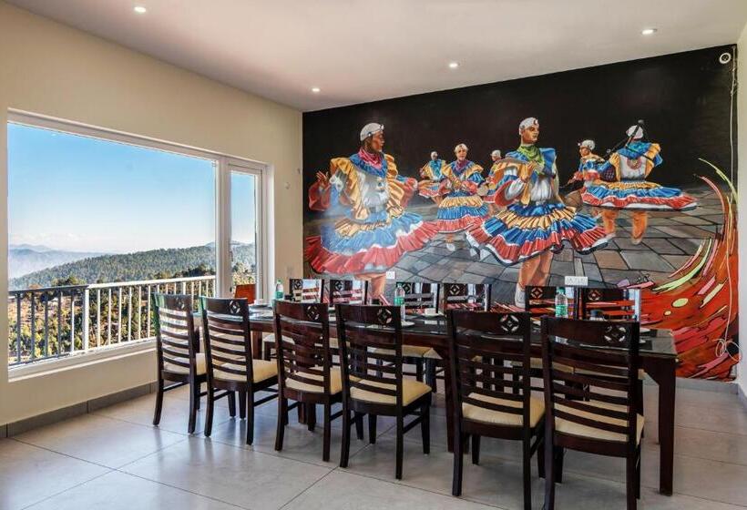 Shree Parijat Resort At Mukteshwar Hill Station With Himalayan View