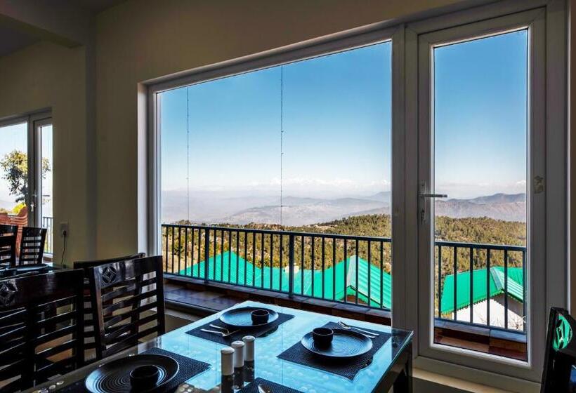 Shree Parijat Resort At Mukteshwar Hill Station With Himalayan View