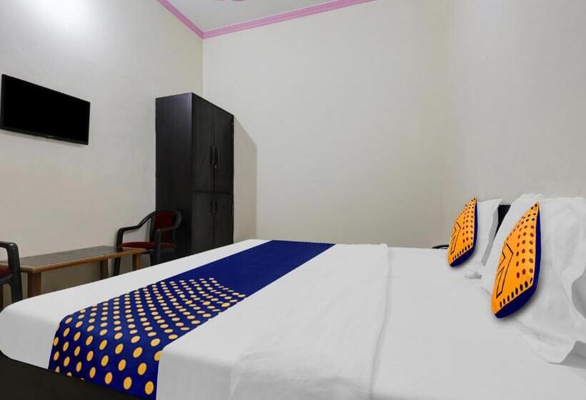 Spot On 81167 Hotel Asdr