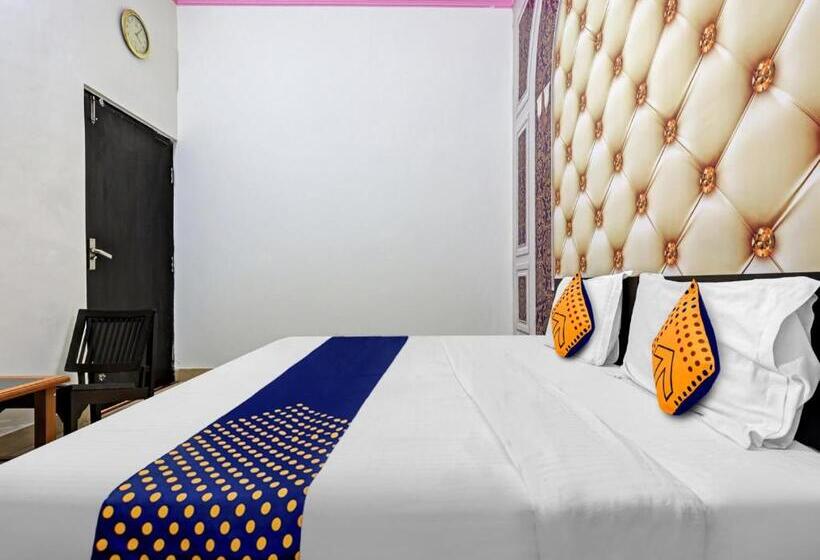 Spot On 81167 Hotel Asdr