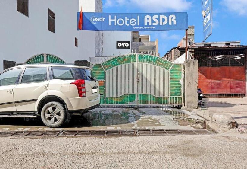 Spot On 81167 Hotel Asdr