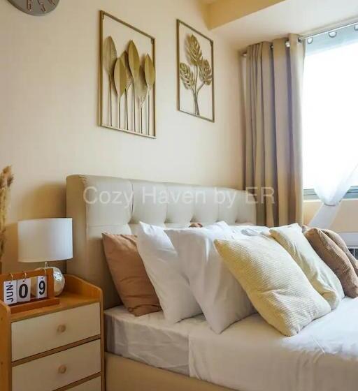 Studio Condo Unit   The Residences @ Commonwealth Qc