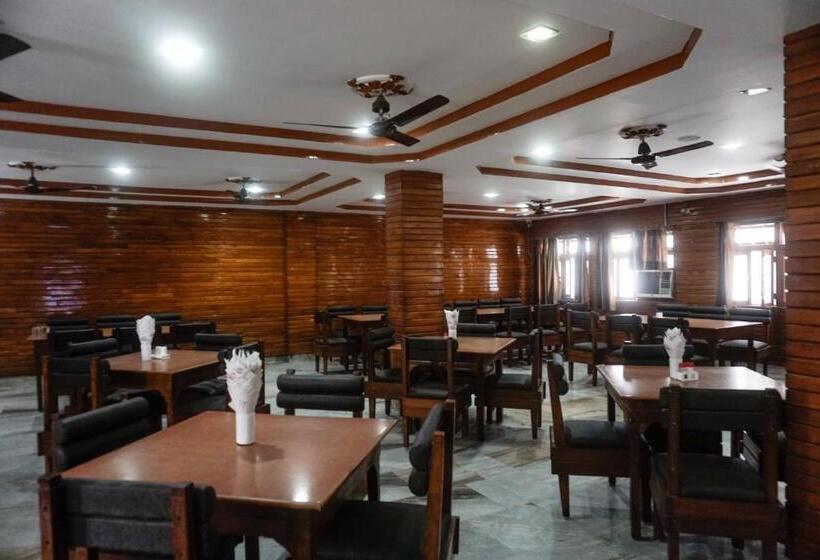 The Avantika Hotel & Woodland Restaurant
