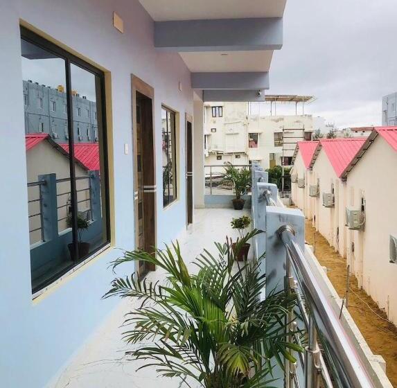 Tropicana Beach Resort, Mandarmani