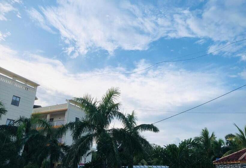 Tropicana Beach Resort, Mandarmani