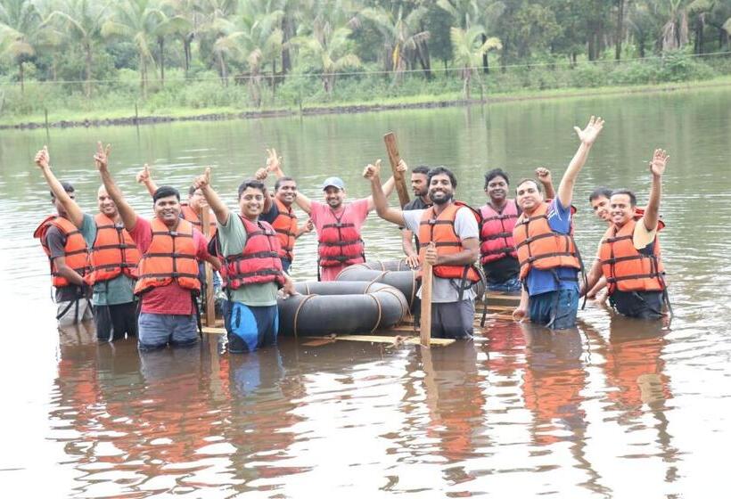 Z Bac Adventure & Leisure Resort Kolad