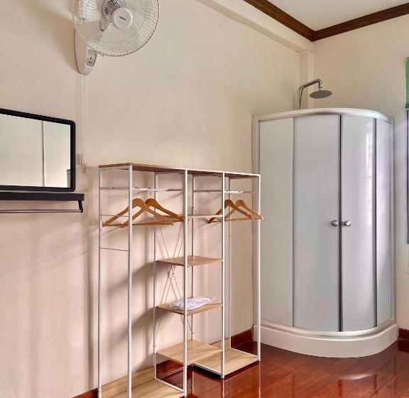 2b Cozy Hostel ตรัง