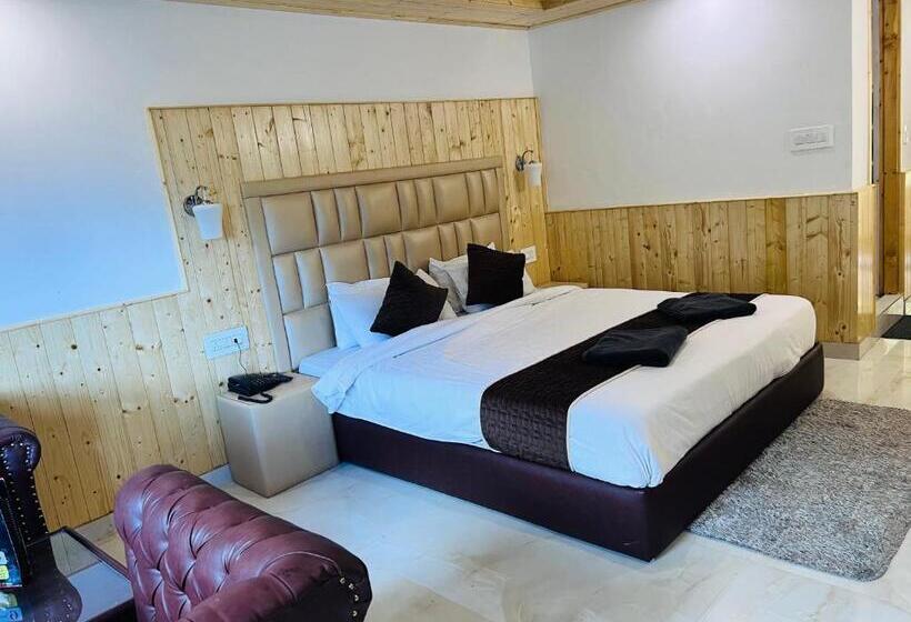 Aadarsh Hotel, Nanital