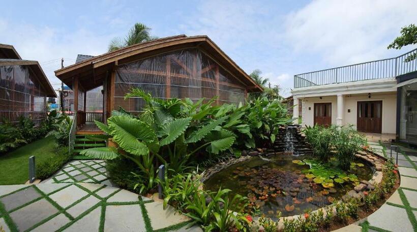 Aaristo Beach Resort And Spa