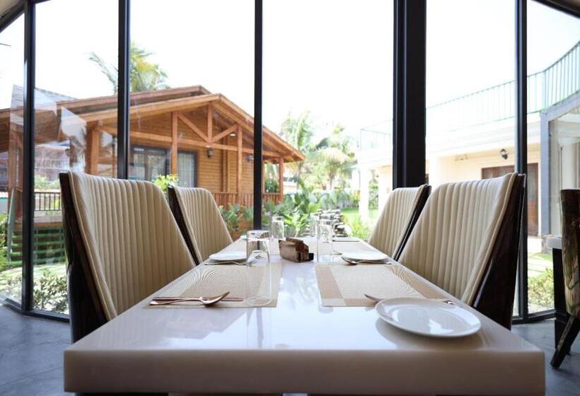 Aaristo Beach Resort And Spa