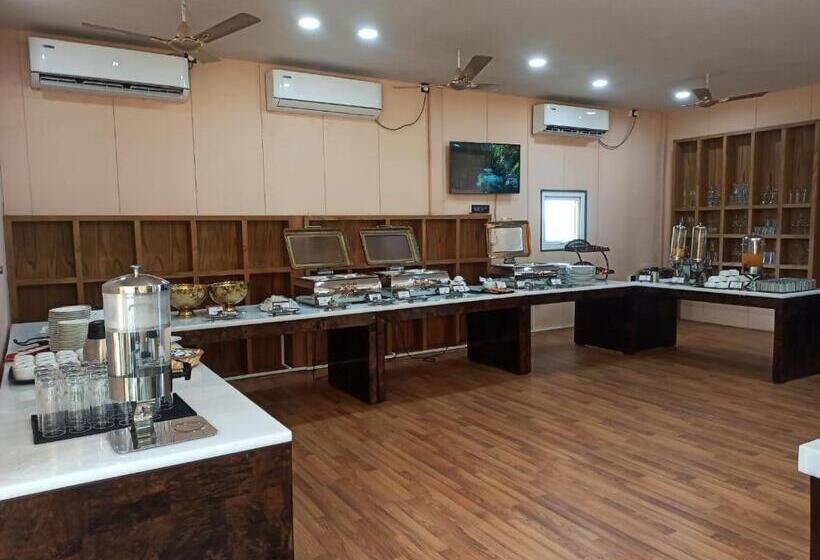 Aaristo Beach Resort And Spa