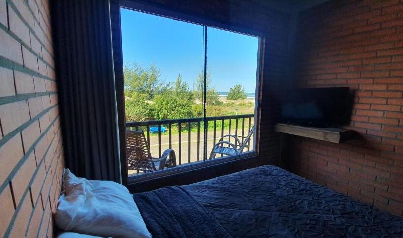 호스텔 Pousada Bella Rosa   Capão Da Canoa