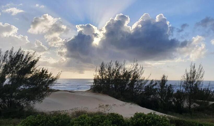 호스텔 Pousada Bella Rosa   Capão Da Canoa