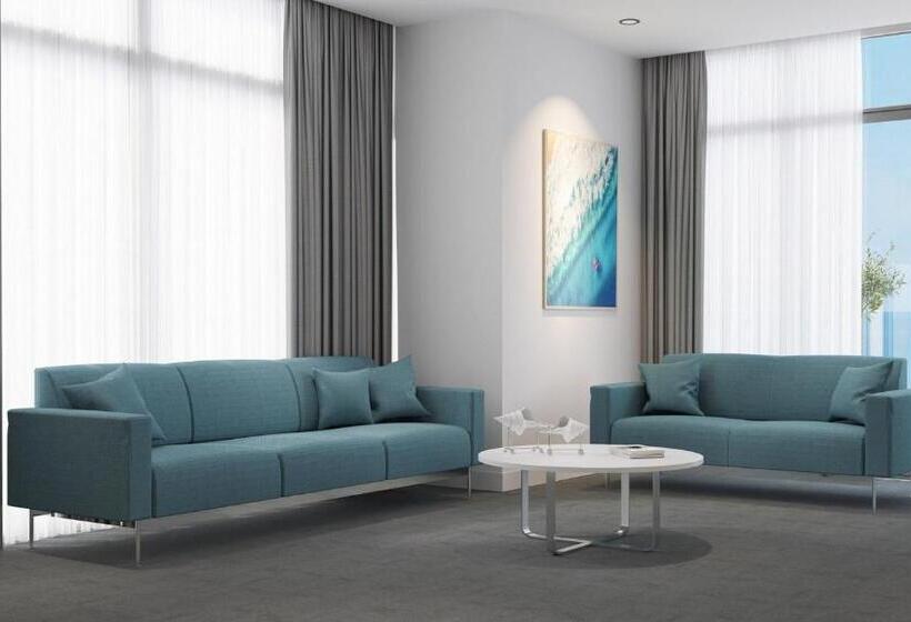 هتل Aquamarine Beachfront Resort & Spa Cam Ranh