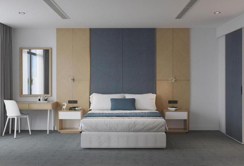 هتل Aquamarine Beachfront Resort & Spa Cam Ranh