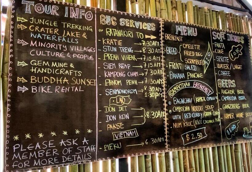 Backpacker Hostel And Jungle Trekking