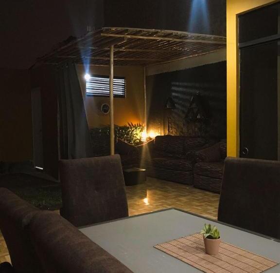 مبيت وإفطار Casa Hospedaje Munay Ki Yoga