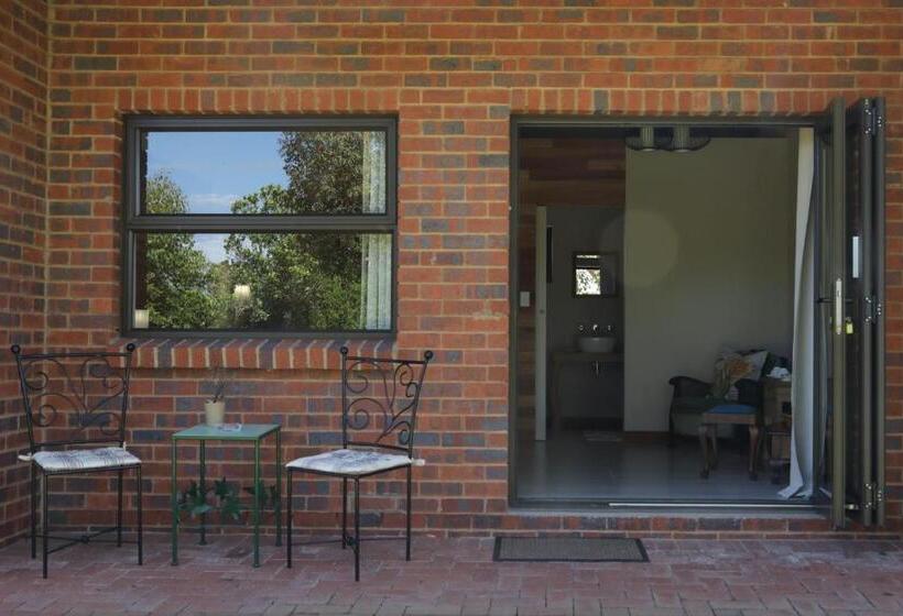 مبيت وإفطار Gemstone Farm