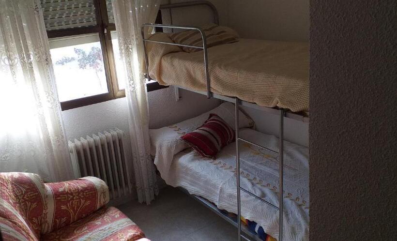 تختخواب و صبحانه Habitacion Privada Triple Toledo