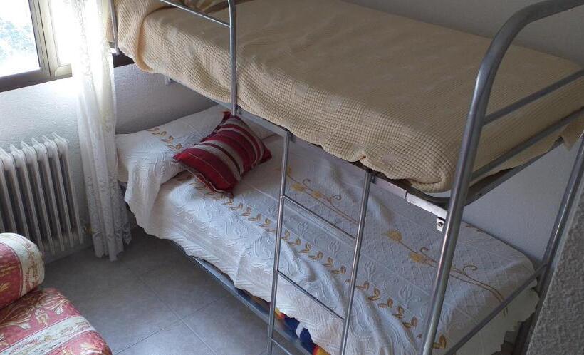 تختخواب و صبحانه Habitacion Privada Triple Toledo