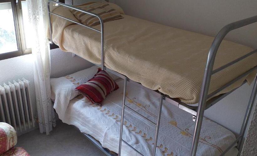 تختخواب و صبحانه Habitacion Privada Triple Toledo