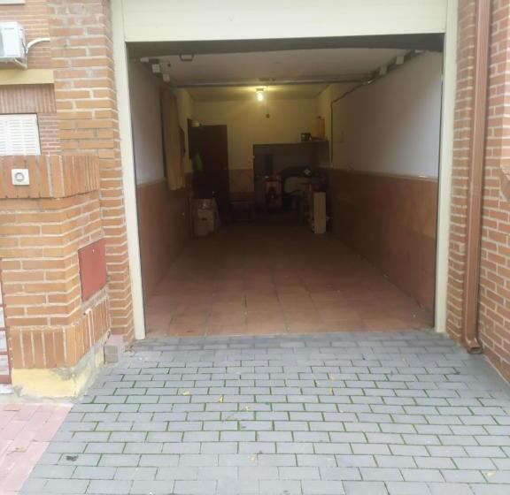 تختخواب و صبحانه Habitacion Privada Triple Toledo