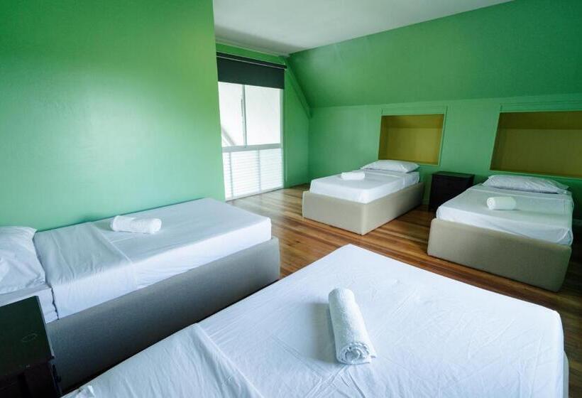 مبيت وإفطار Jacobs Hill Tagaytay