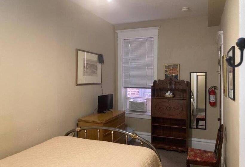 تختخواب و صبحانه Queen Bed With Private Ensuite Bathroom In Lakeview   3d