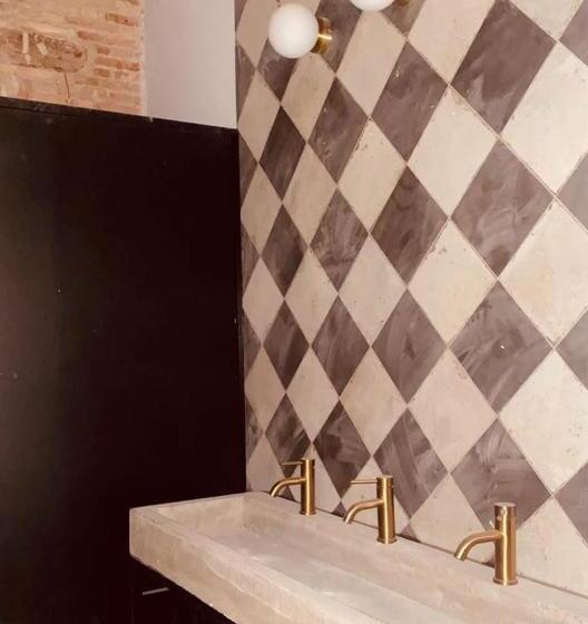 Black Swan Hostel Granada