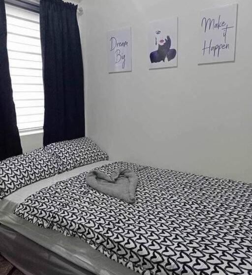 Chelsea Suite S Esthetic Staycation At Trees Residence Qc