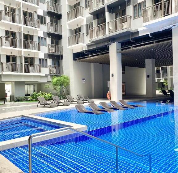 Condo Staycation Near Mall Of Asia Pasay City