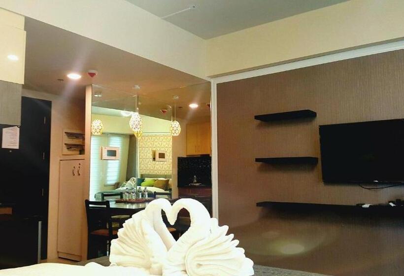 H&m One Palmtree Villas