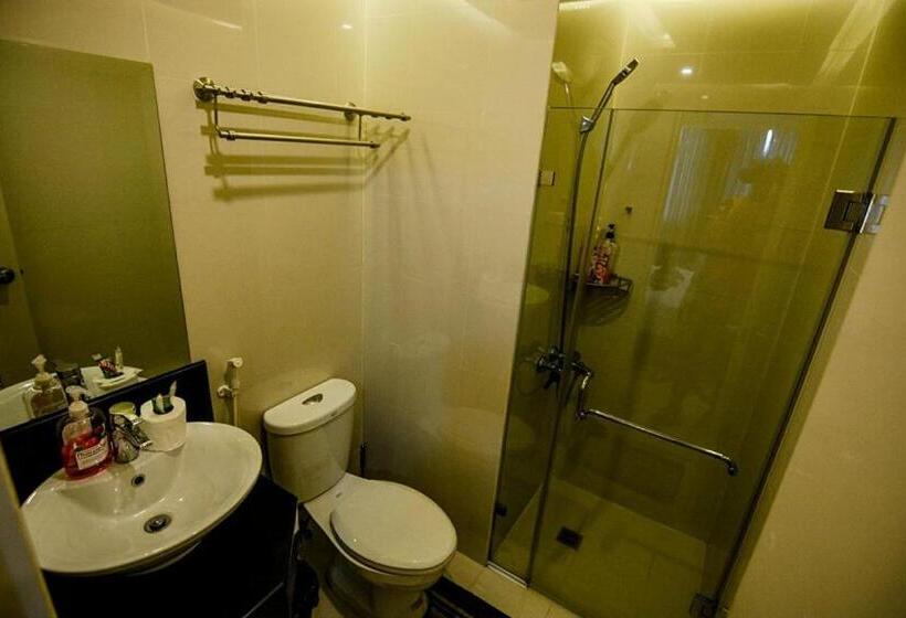 H&m One Palmtree Villas