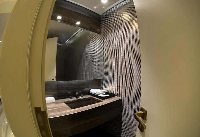 בית מלון כפרי برج داماك الرياض Damac Towers Riyadh