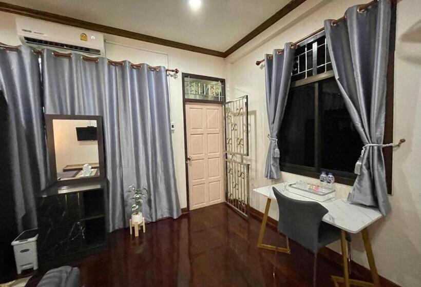 Hotel 2b Cozy Hostel เมืองตรัง