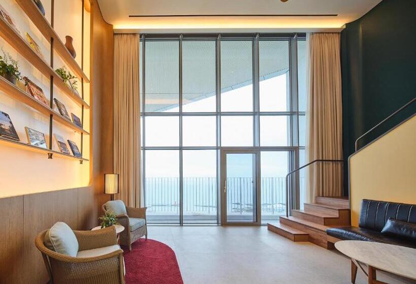 Отель Ananti At Busan Village