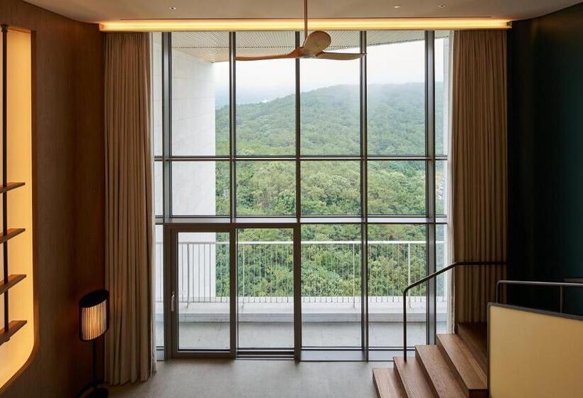 Отель Ananti At Busan Village