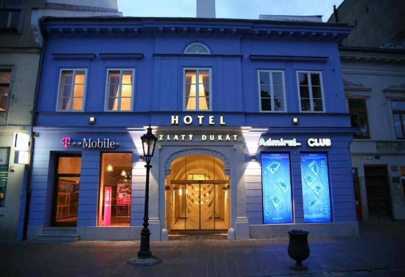 בית מלון כפרי Ar Golden House