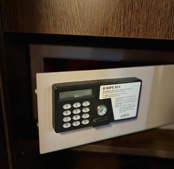 בית מלון כפרי Ar Golden House