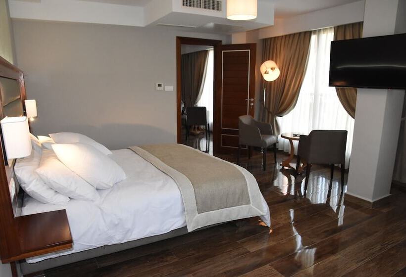 هتل Hôtel Auberge Des Sources