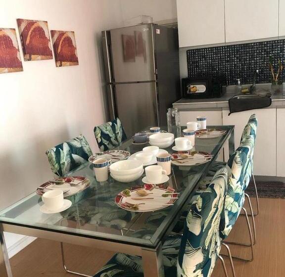 هتل Azure Urban Resort Residences