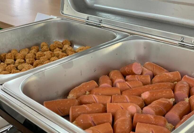 هتل Bờ Biển Vàng Resort