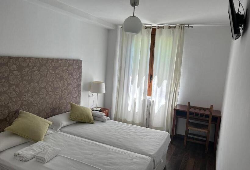 فندق Restaurante Badain