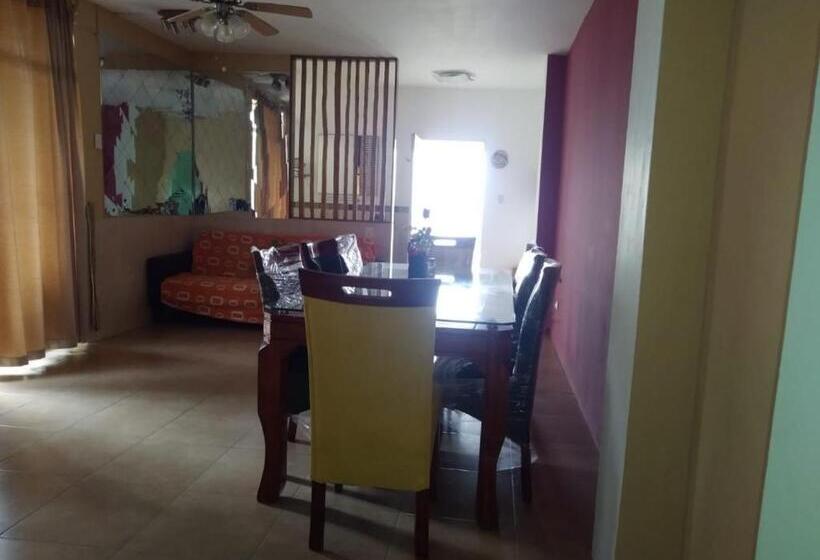 ホテル Balcones De Zorritos