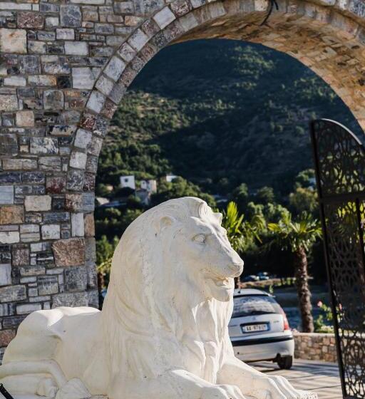 בית מלון כפרי Bujtina Drini I Zi