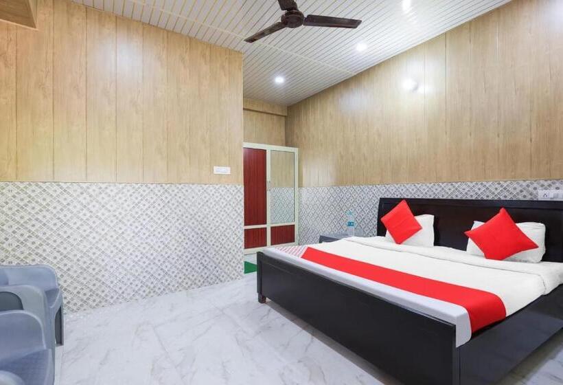 בית מלון כפרי Chitrarth & Party Lawn