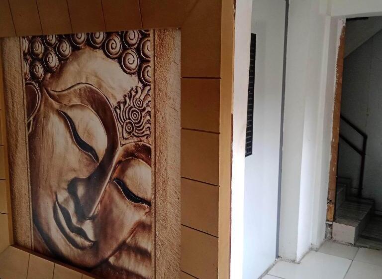 Отель Cozy Residency