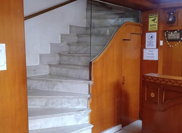 Отель Cozy Residency